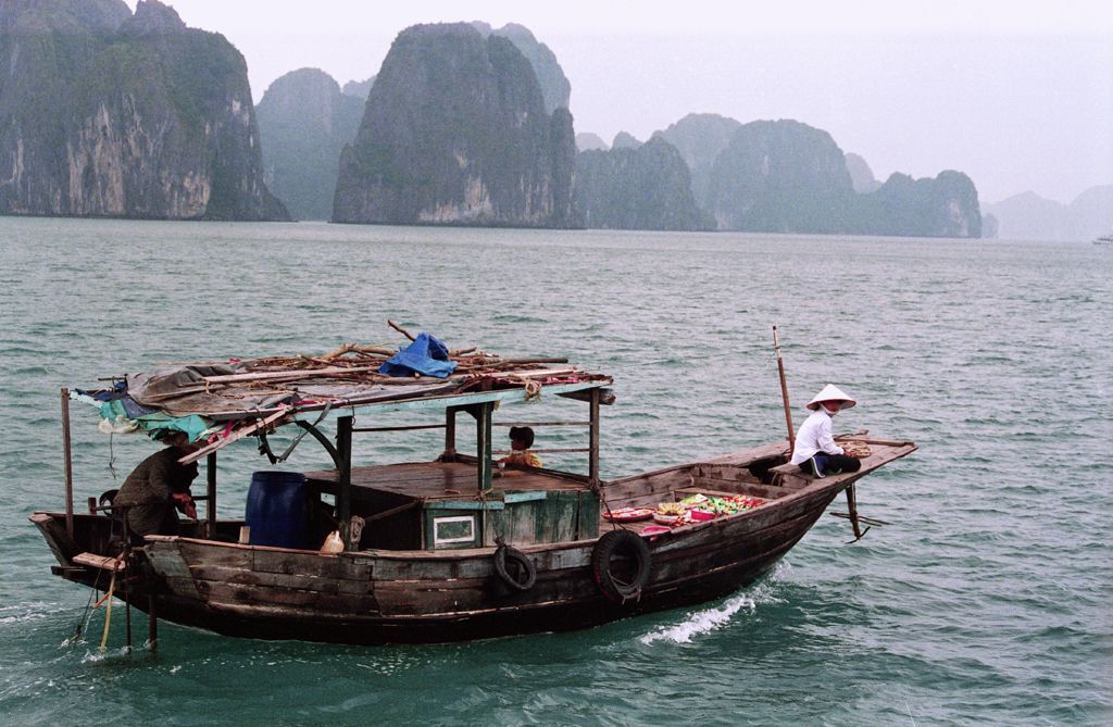 Boatin Halong Bay